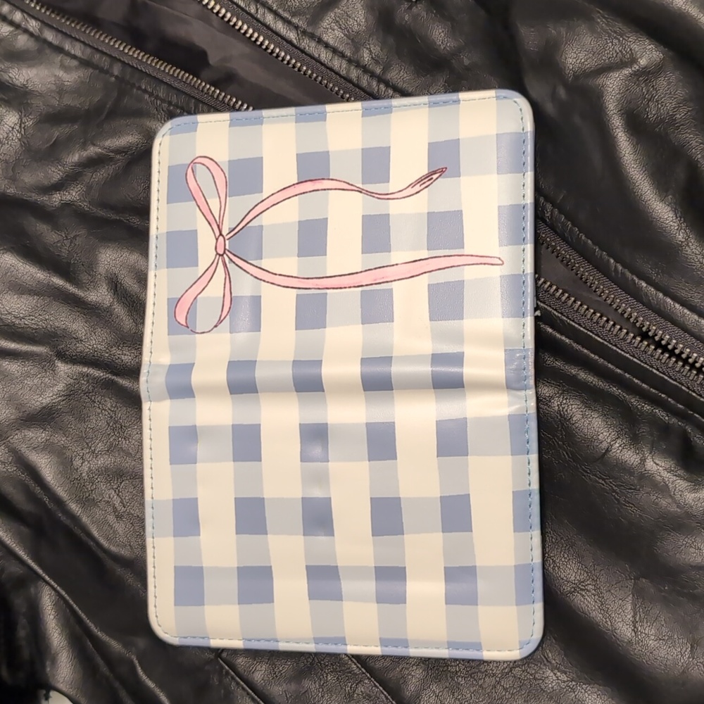 Anthropologie Pink Bow Checkered Passport Holder - Picture 3 of 3